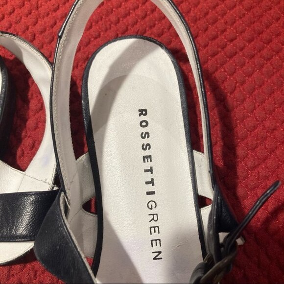 ROSETTI GREEN Sz 35.5 Croc  Flat Heel Buckle Closure Leather Sandals - Picture 2 of 6